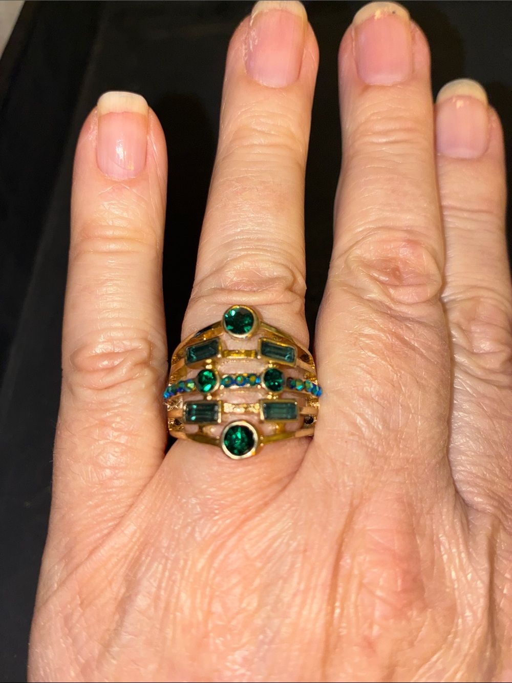 Emerald Green-Tone Crystals Gold-Tone Stretch Ring